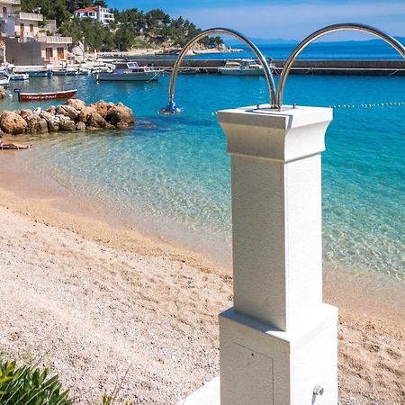 Apartments And Rooms By The Sea Brela, Makarska - 13118 ภายนอก รูปภาพ