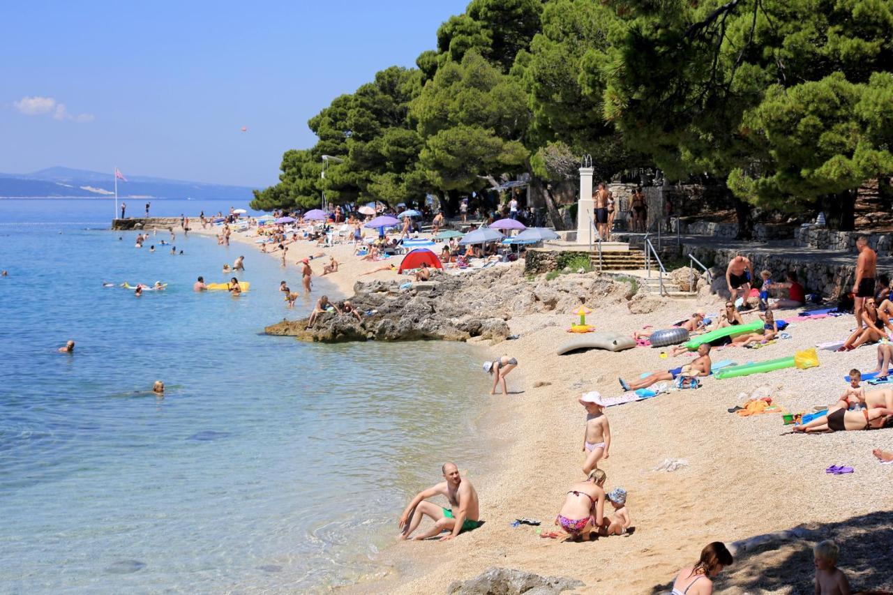 Apartments And Rooms By The Sea Brela, Makarska - 13118 ภายนอก รูปภาพ